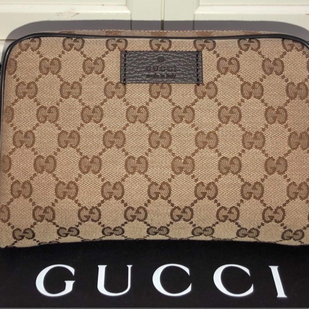 Gucci Supreme GG Belt Bag